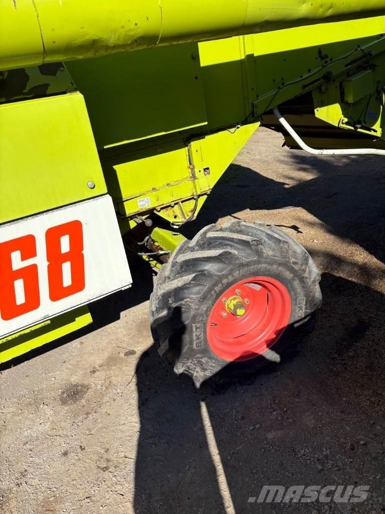 CLAAS Dominator 68 Sklízecí mlátičky