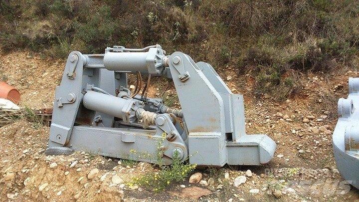 CAT SS RIPPER D9H Frézy, nůžky