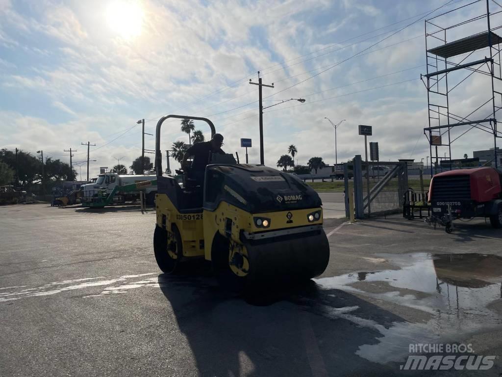Bomag BW 138 Tandemové válce