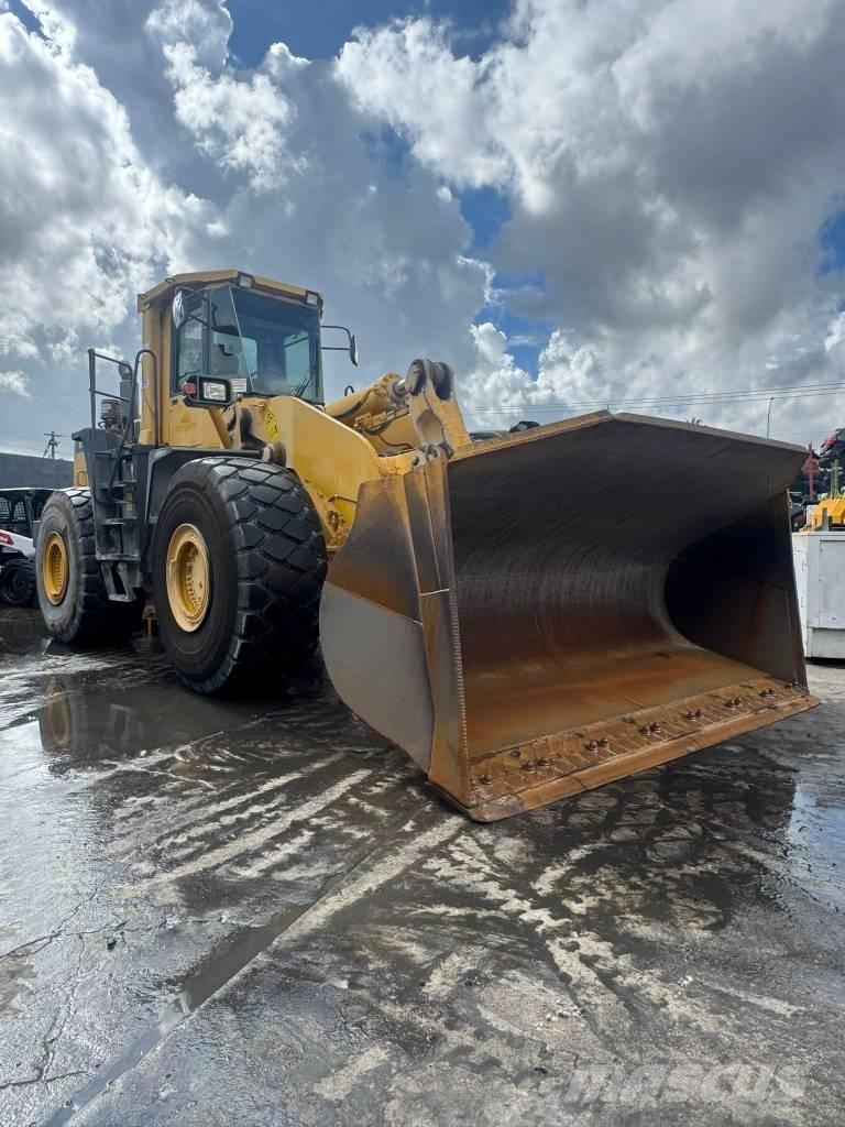 Komatsu WA 500-3 Kolové nakladače