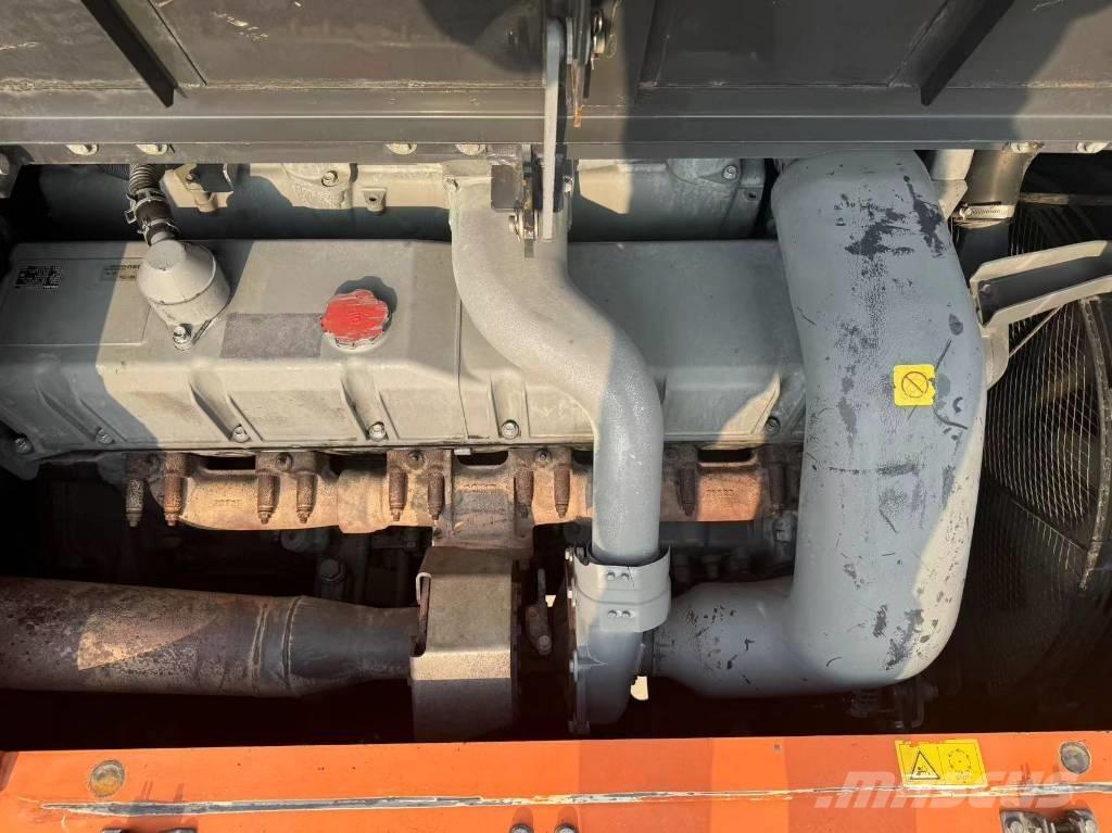 Hitachi ZX 470 Pásová rýpadla