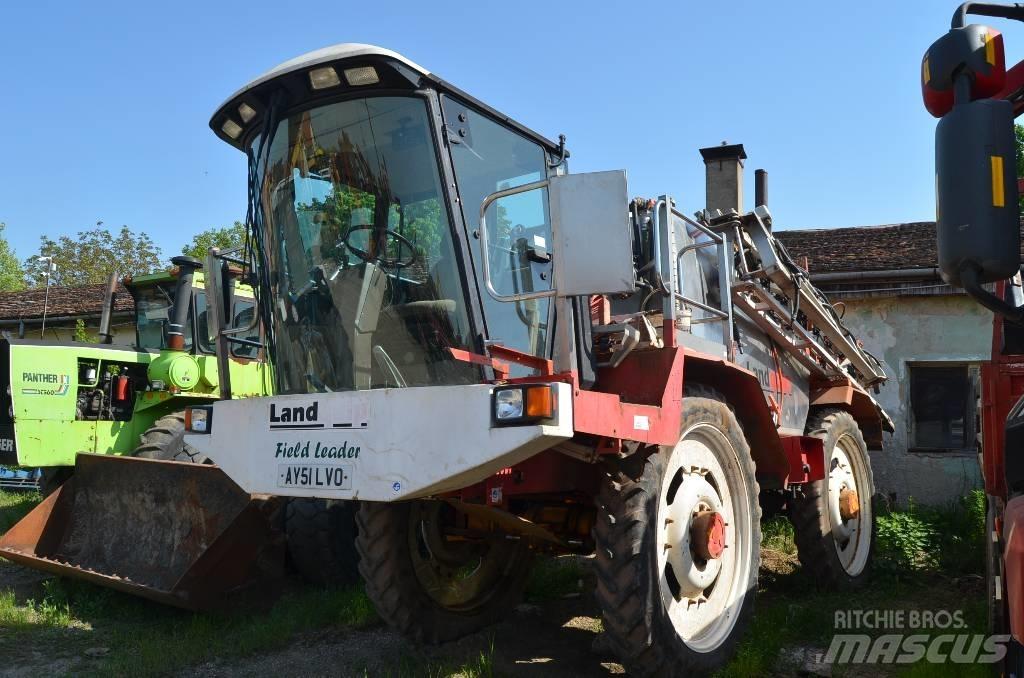 John Deere Landquip Samohybné postřikovače
