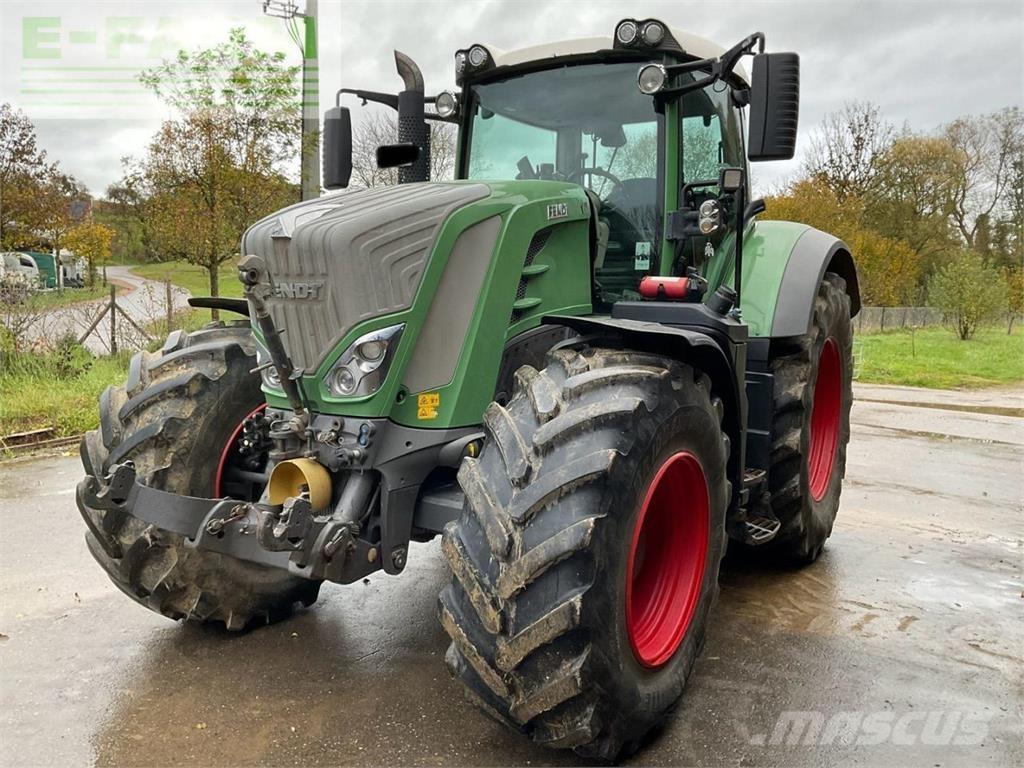 Fendt 828 Vario S4 Traktory