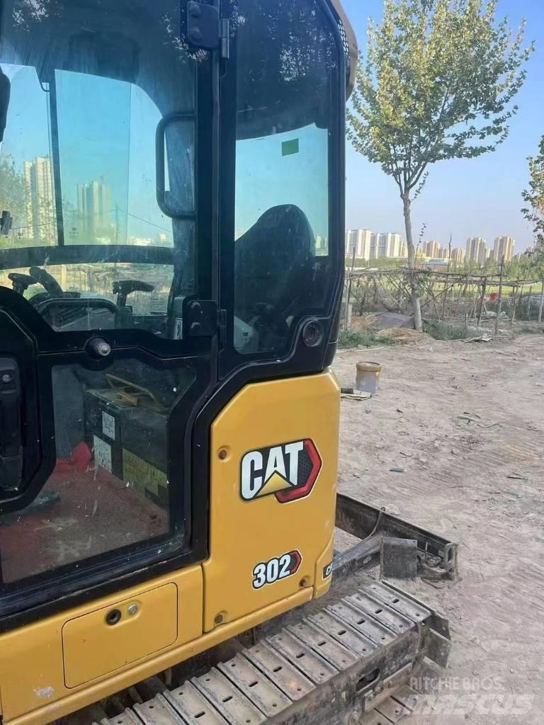 CAT 302 Mini rýpadla < 7t