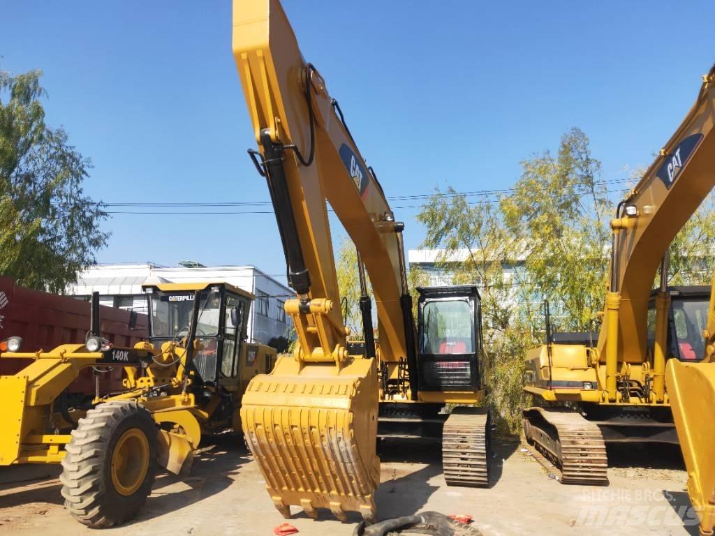 CAT 330 D Pásová rýpadla
