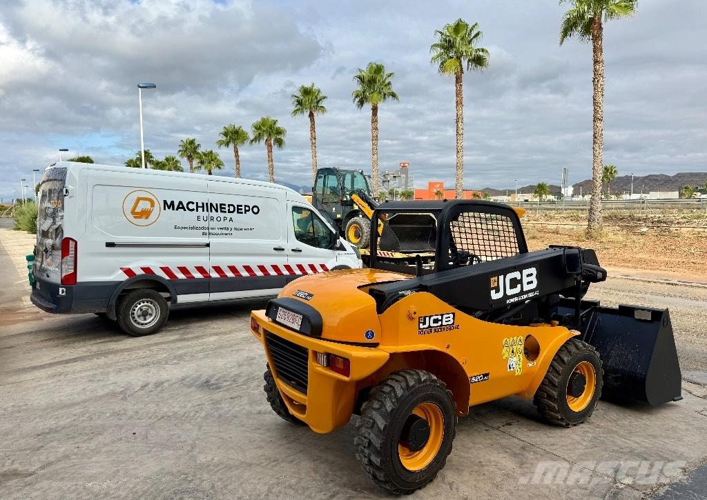 JCB 520-40 Teleskopické manipulátory