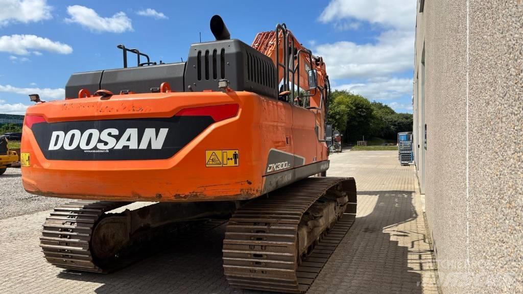 Doosan DX 300 LC-5 Pásová rýpadla