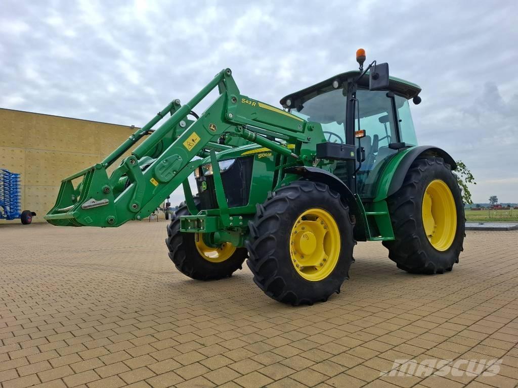 John Deere 5100M Traktory
