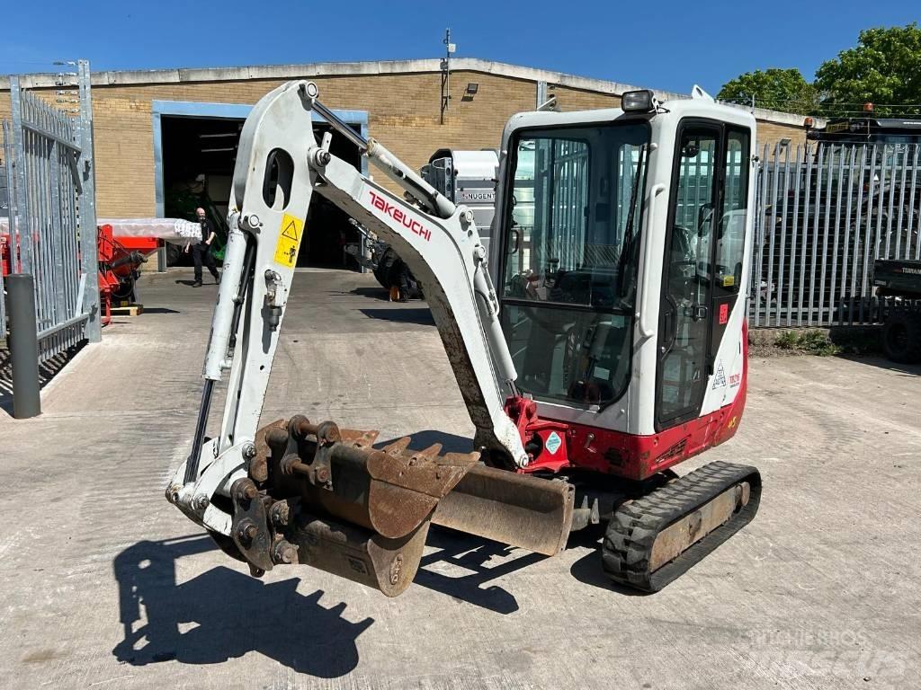 Takeuchi TB 216 Mini rýpadla < 7t