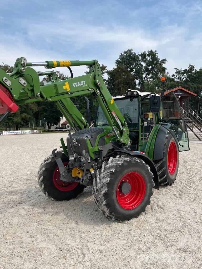 Fendt 211 Vario Traktory