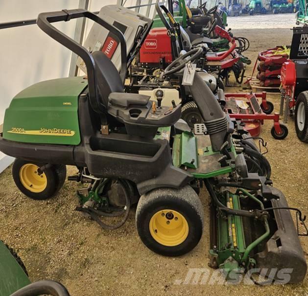 John Deere 2500 A Sekačky greenů