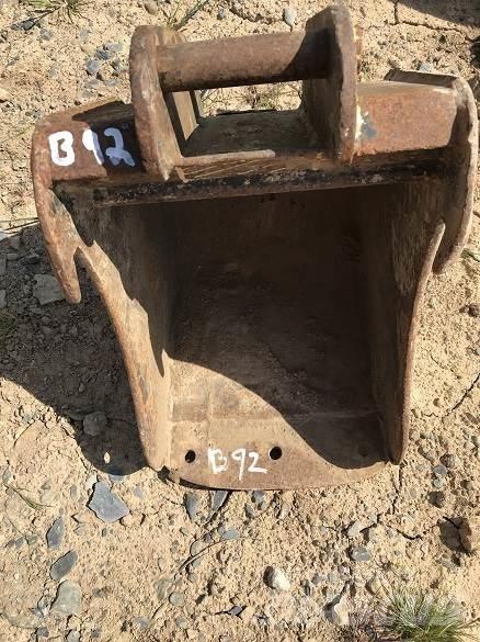  12 BUCKET, 30mm PINS Lopaty