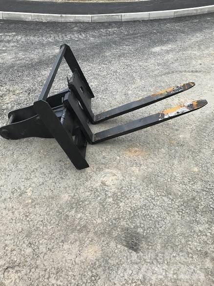  13T PALLET FORK Stavebnictví - ostatní