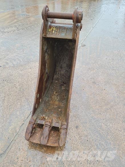  18 BUCKET, 60mm PINS Lopaty