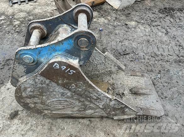  2' BUCKET, 65mm PINS Lopaty