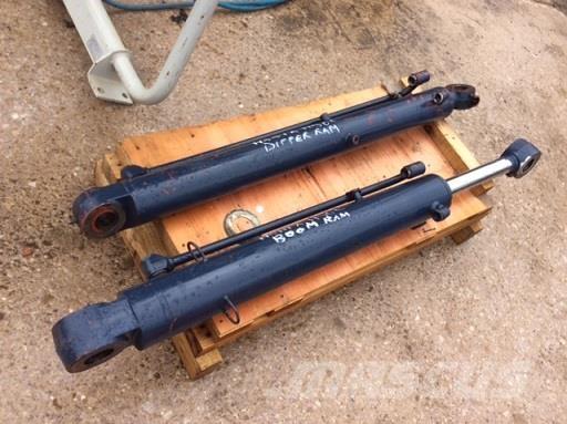 Hanix H56C BOOM RAM Stavebnictví - ostatní