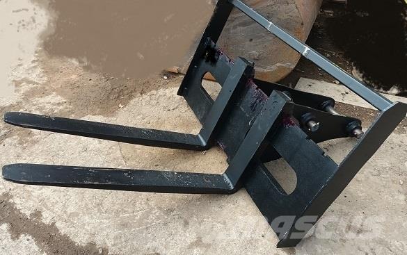  NEW 6T PALLET FORKS Stavebnictví - ostatní