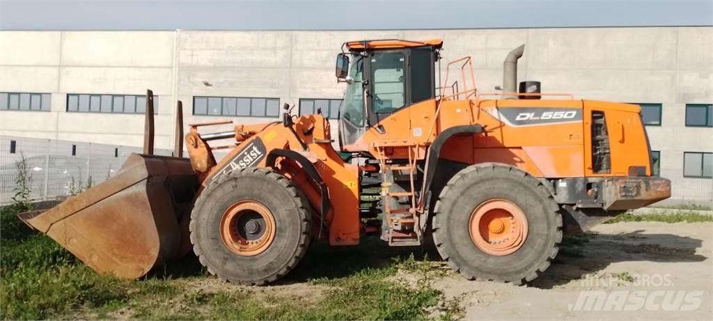 Doosan DL550-5 Kolové nakladače