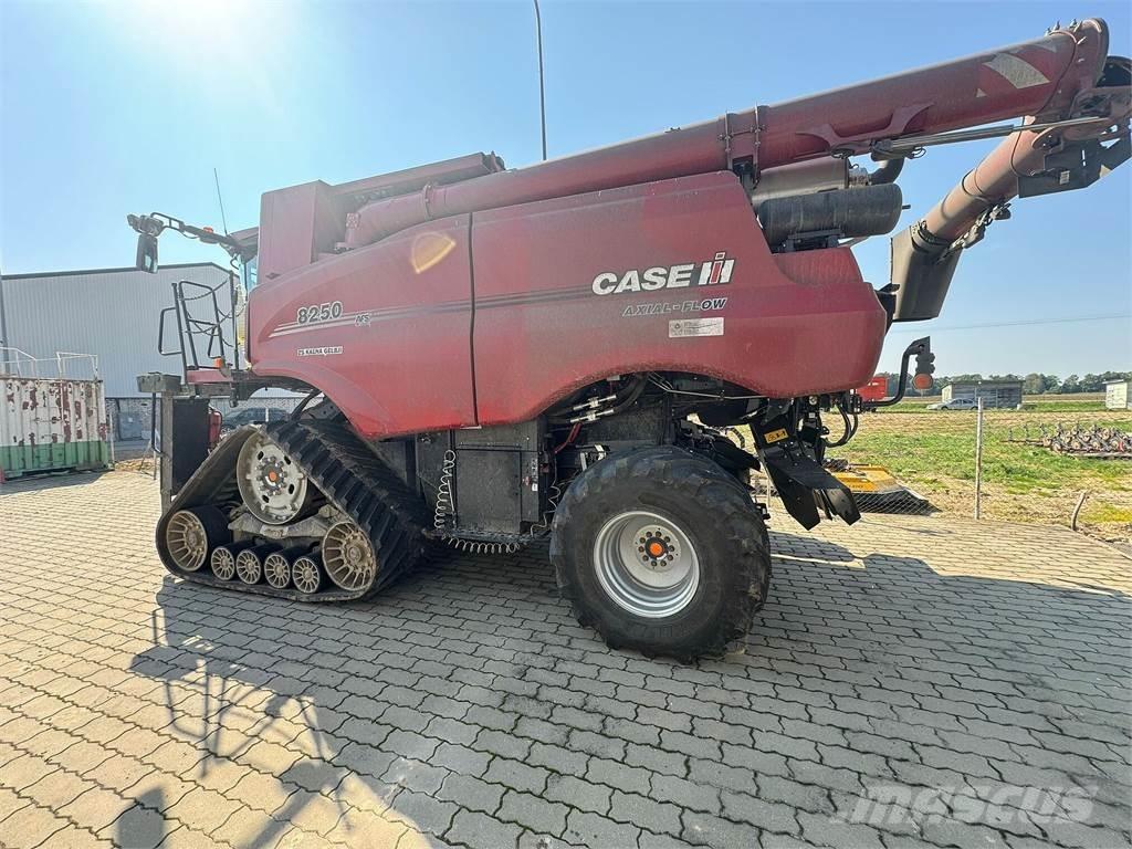Case IH IH 8250 Sklízecí mlátičky