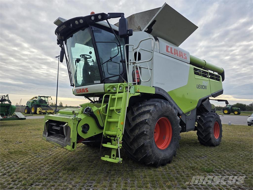 CLAAS Lexion 760 Sklízecí mlátičky