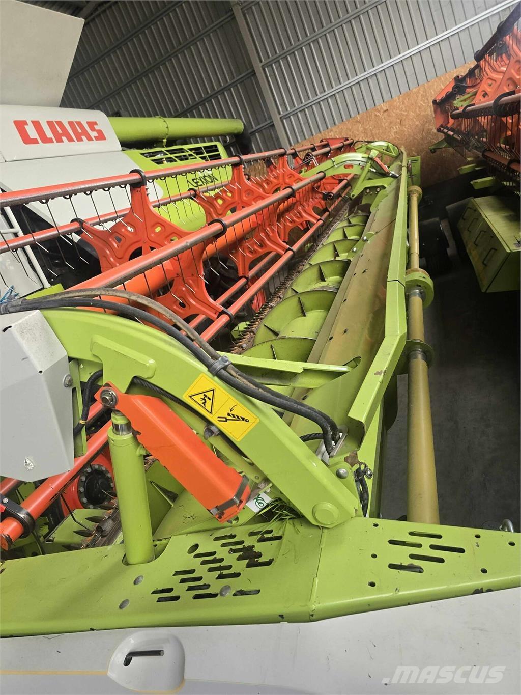 CLAAS Lexion 770TT Sklízecí mlátičky