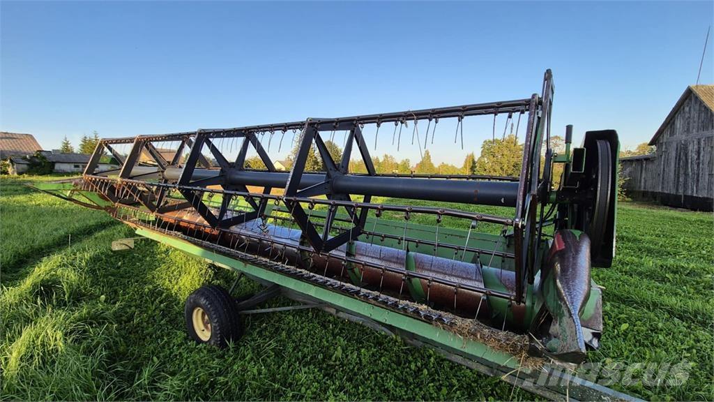 John Deere 1177 Sklízecí mlátičky