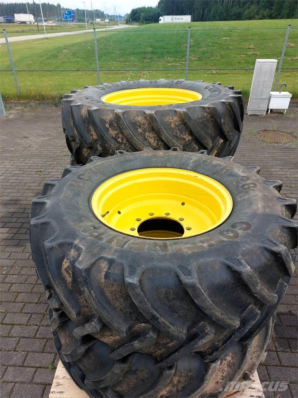 John Deere 6140R Traktory