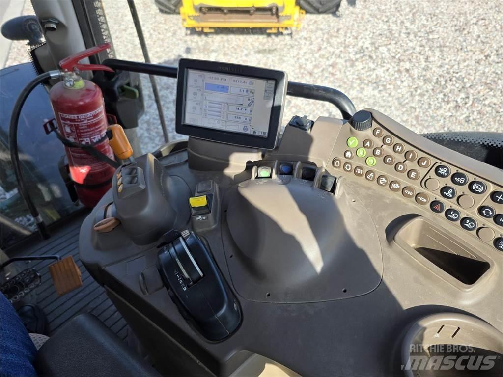 John Deere 6210R Traktory