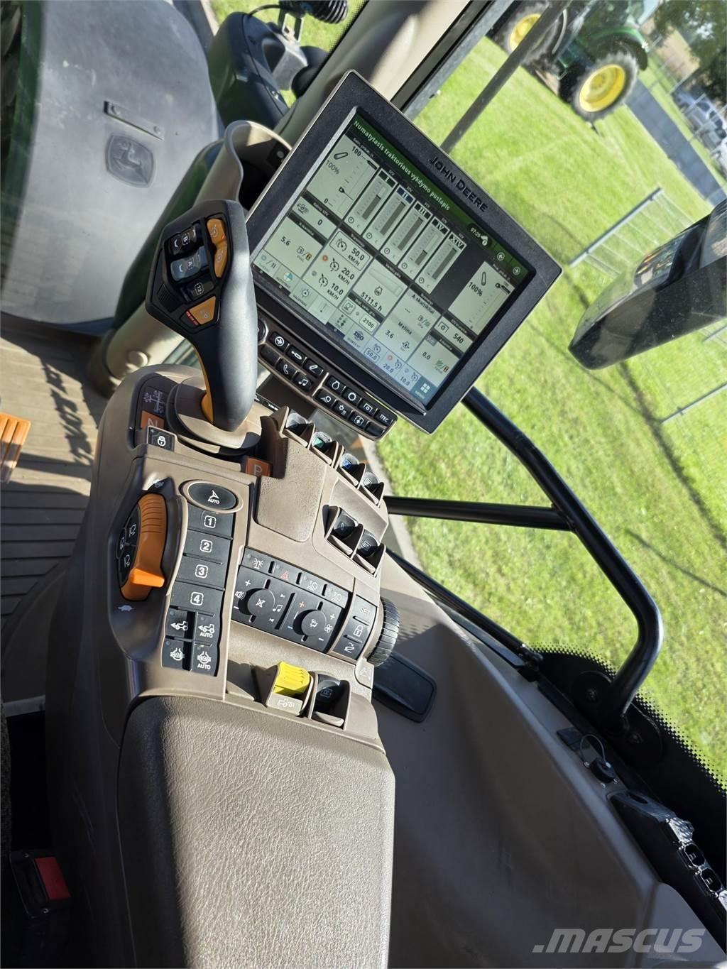 John Deere 6250R Traktory