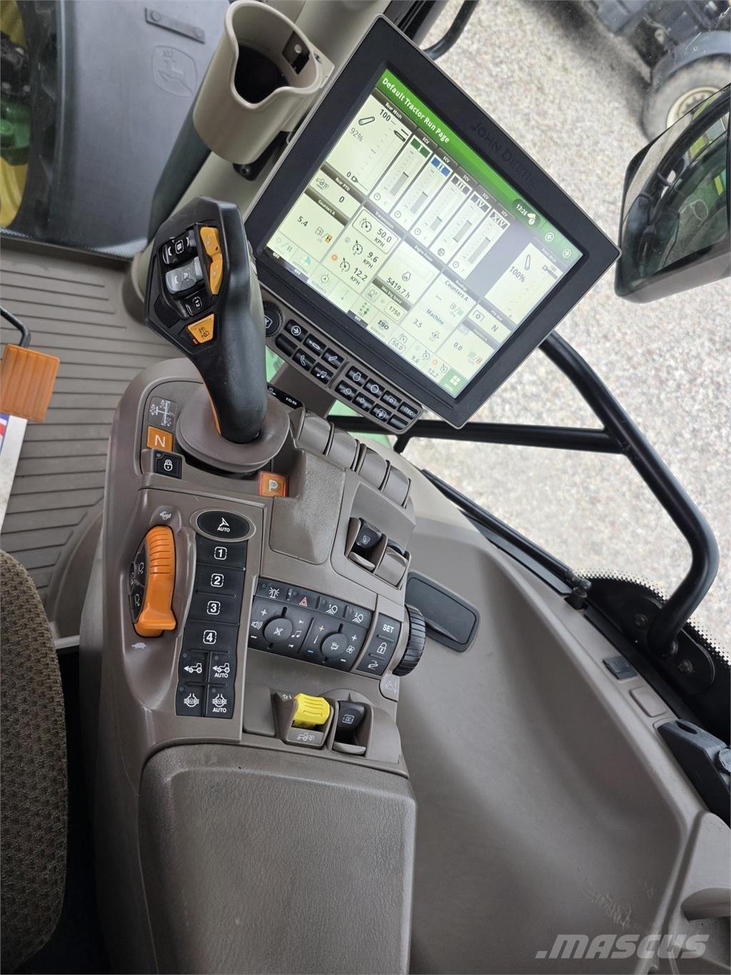 John Deere 6250R Traktory