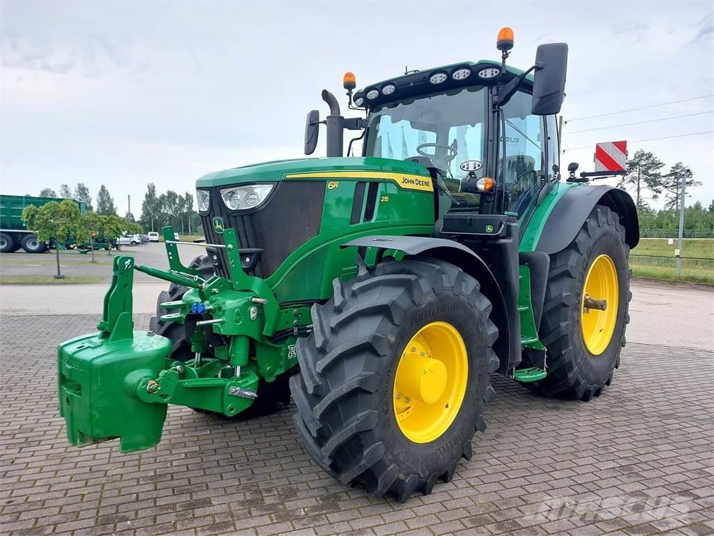 John Deere 6R 215 Traktory