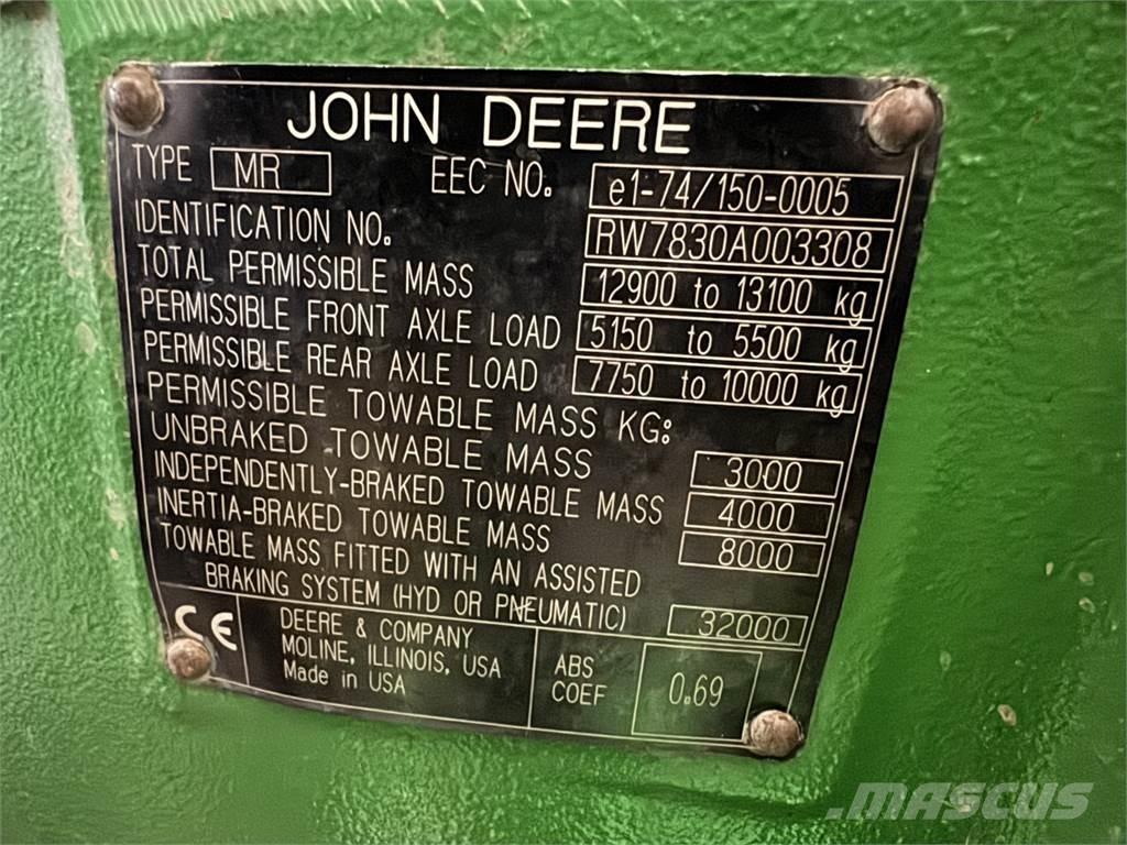 John Deere 7830 Traktory