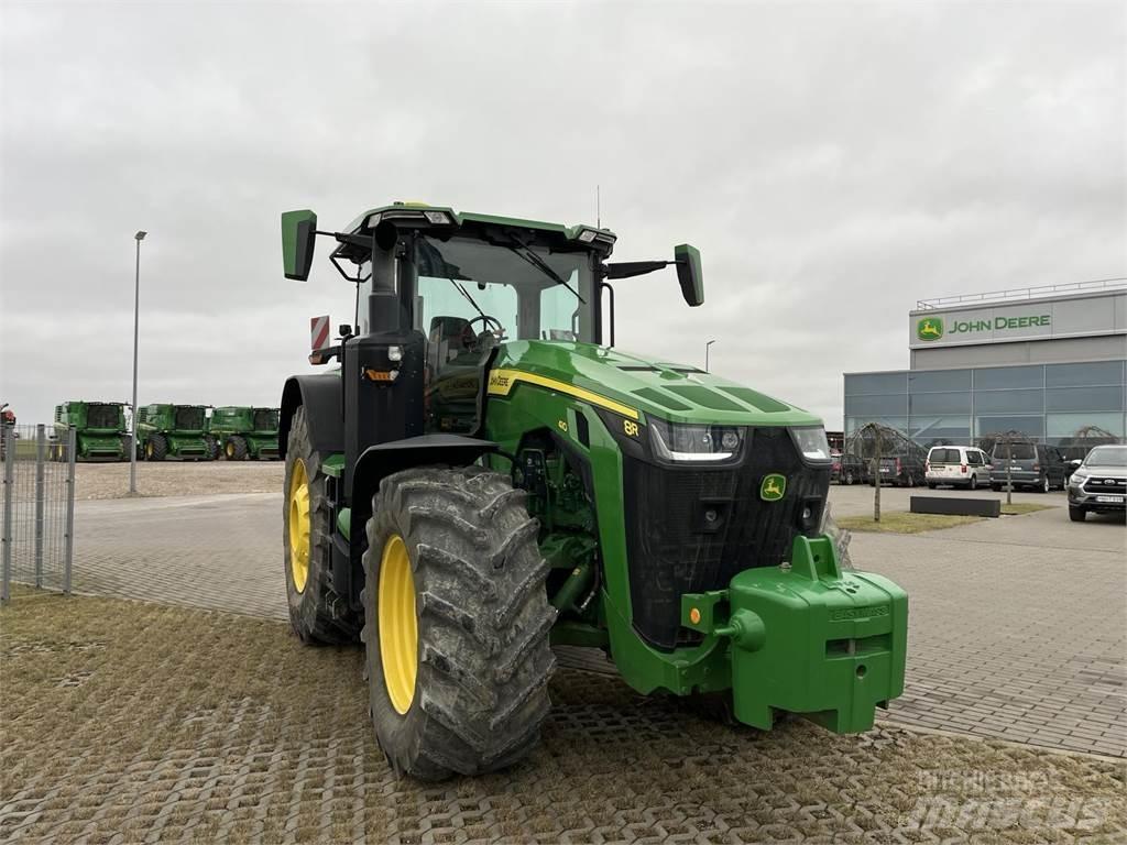 John Deere 8R410 Traktory