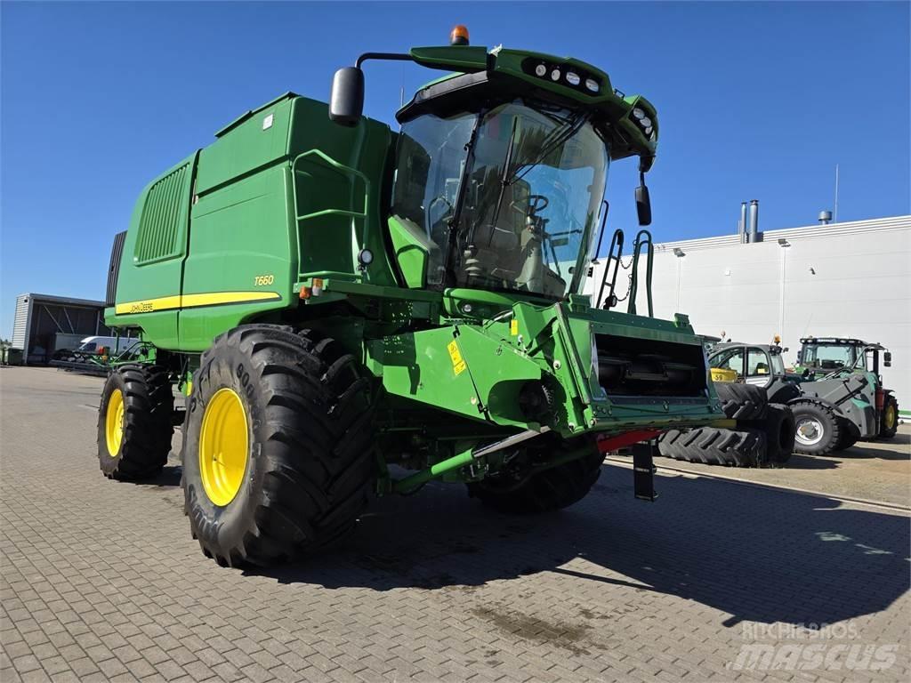 John Deere T660 Sklízecí mlátičky