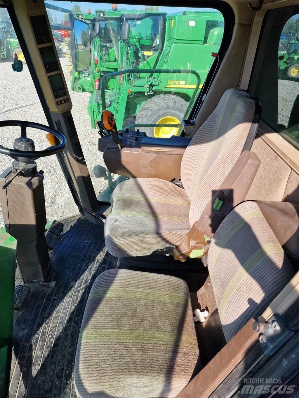 John Deere T670 Sklízecí mlátičky