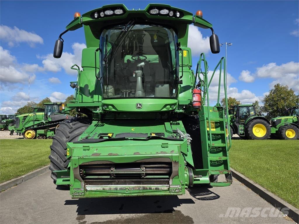 John Deere T670 Sklízecí mlátičky