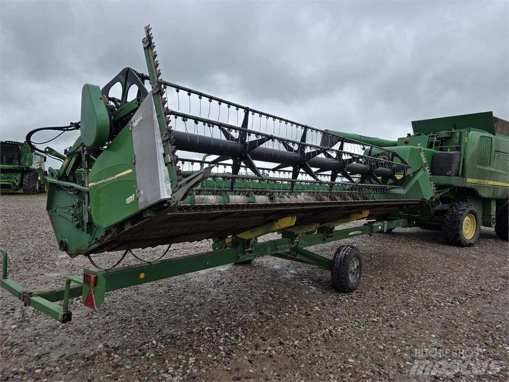John Deere T670 Sklízecí mlátičky