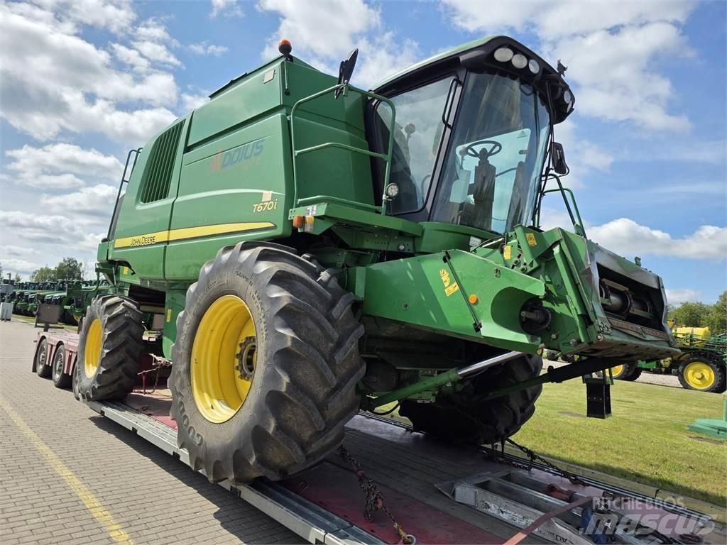 John Deere T670 Sklízecí mlátičky