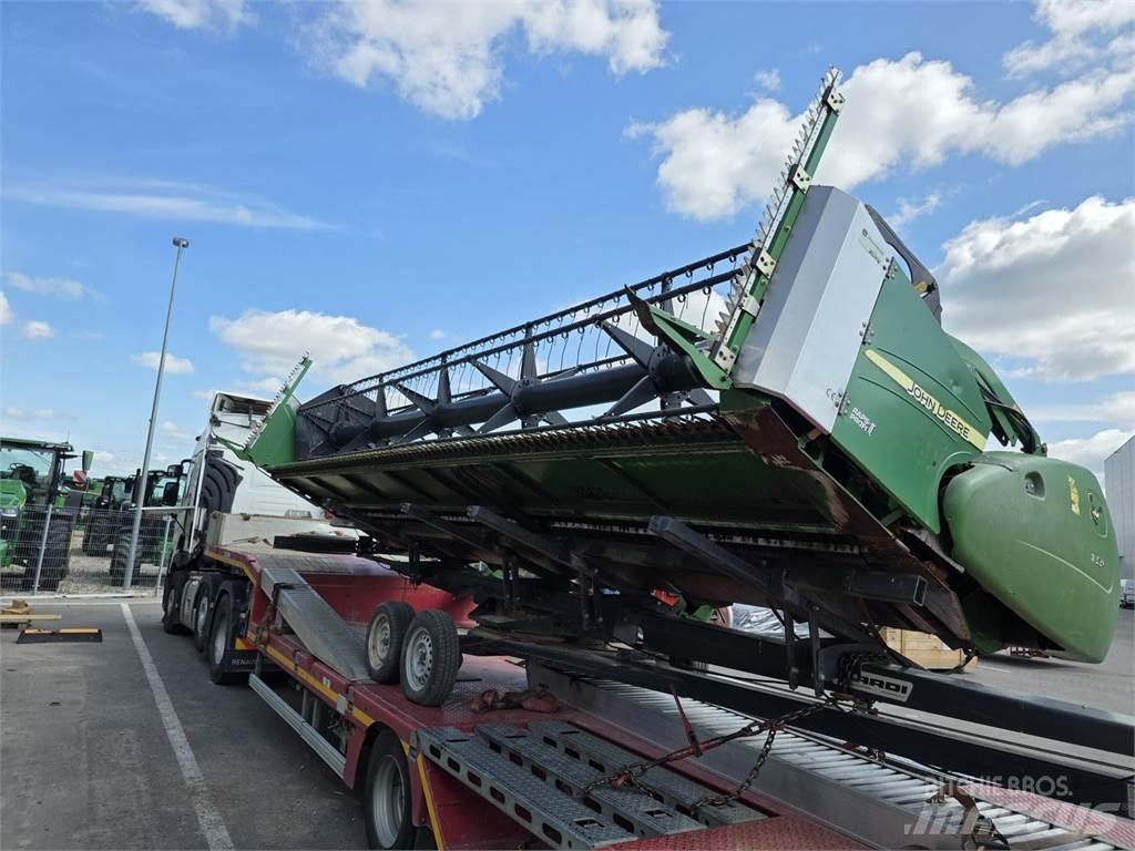 John Deere T670 Sklízecí mlátičky