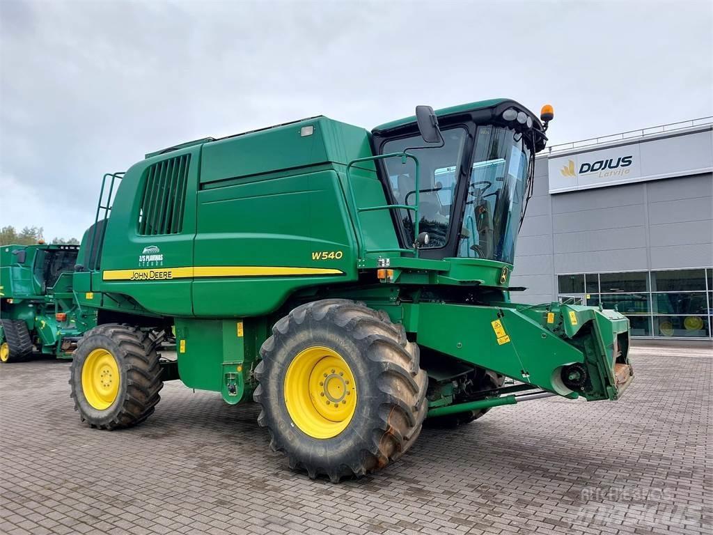 John Deere W540 Sklízecí mlátičky