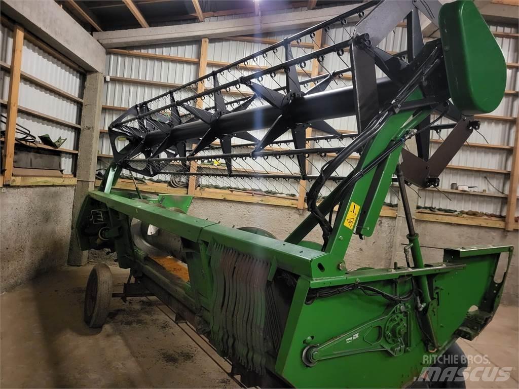John Deere W540 Sklízecí mlátičky