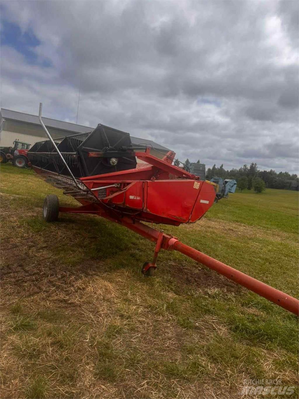 Massey Ferguson 40 Sklízecí mlátičky