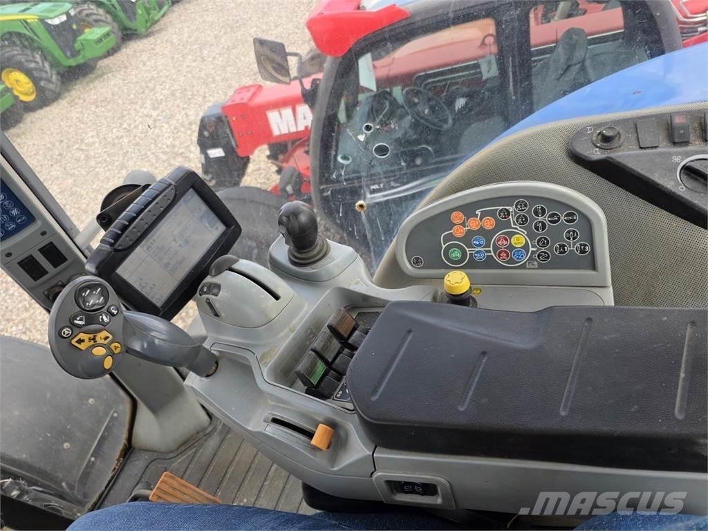 New Holland T8.390 Traktory