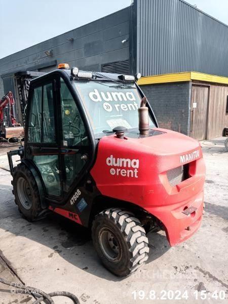 Manitou MC25-4 Terénní vysokozdvižné vozíky