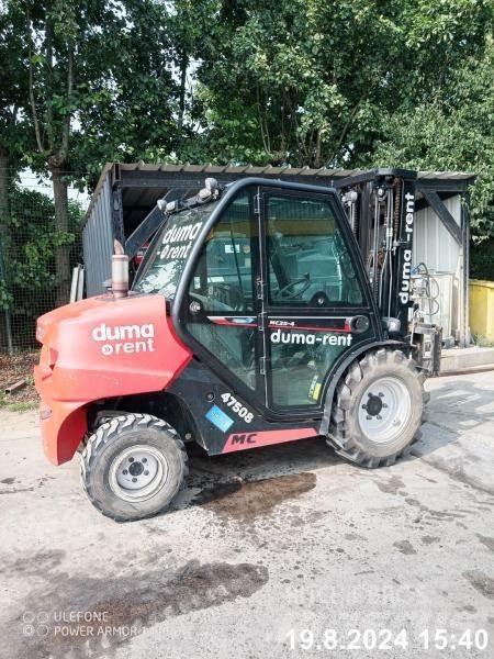 Manitou MC25-4 Terénní vysokozdvižné vozíky