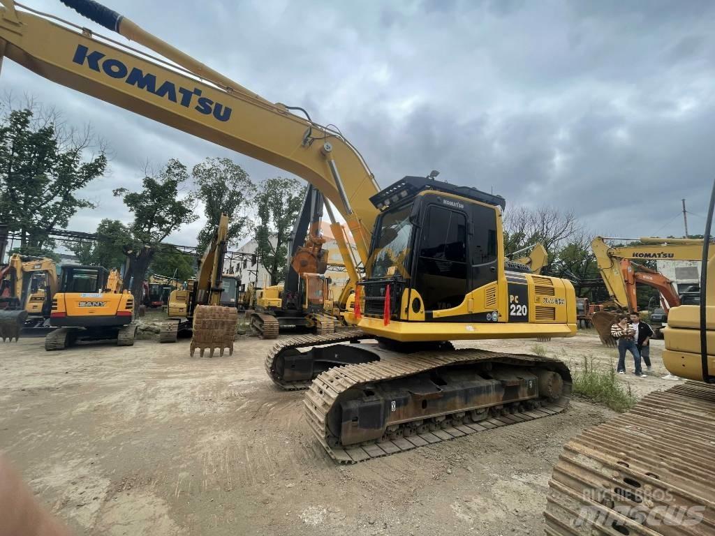 Komatsu PC 220 Pásová rýpadla