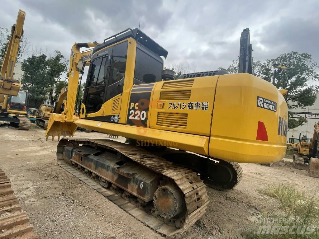 Komatsu PC 220 Pásová rýpadla