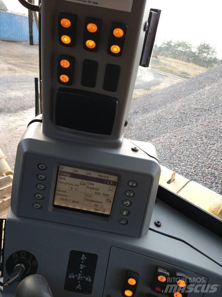 CAT D 8 T Pásové dozery