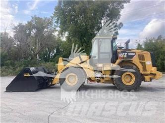 CAT 950M Kolové nakladače