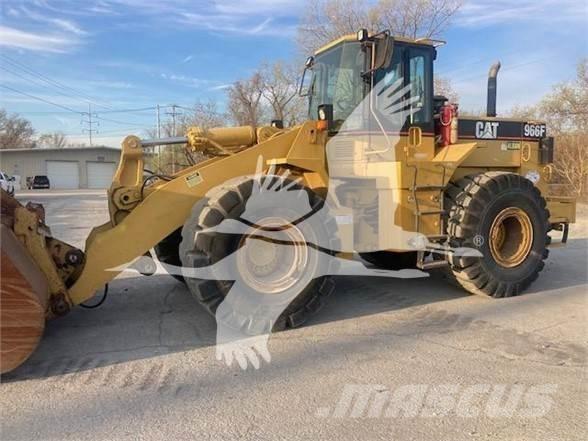CAT 966F II Kolové nakladače